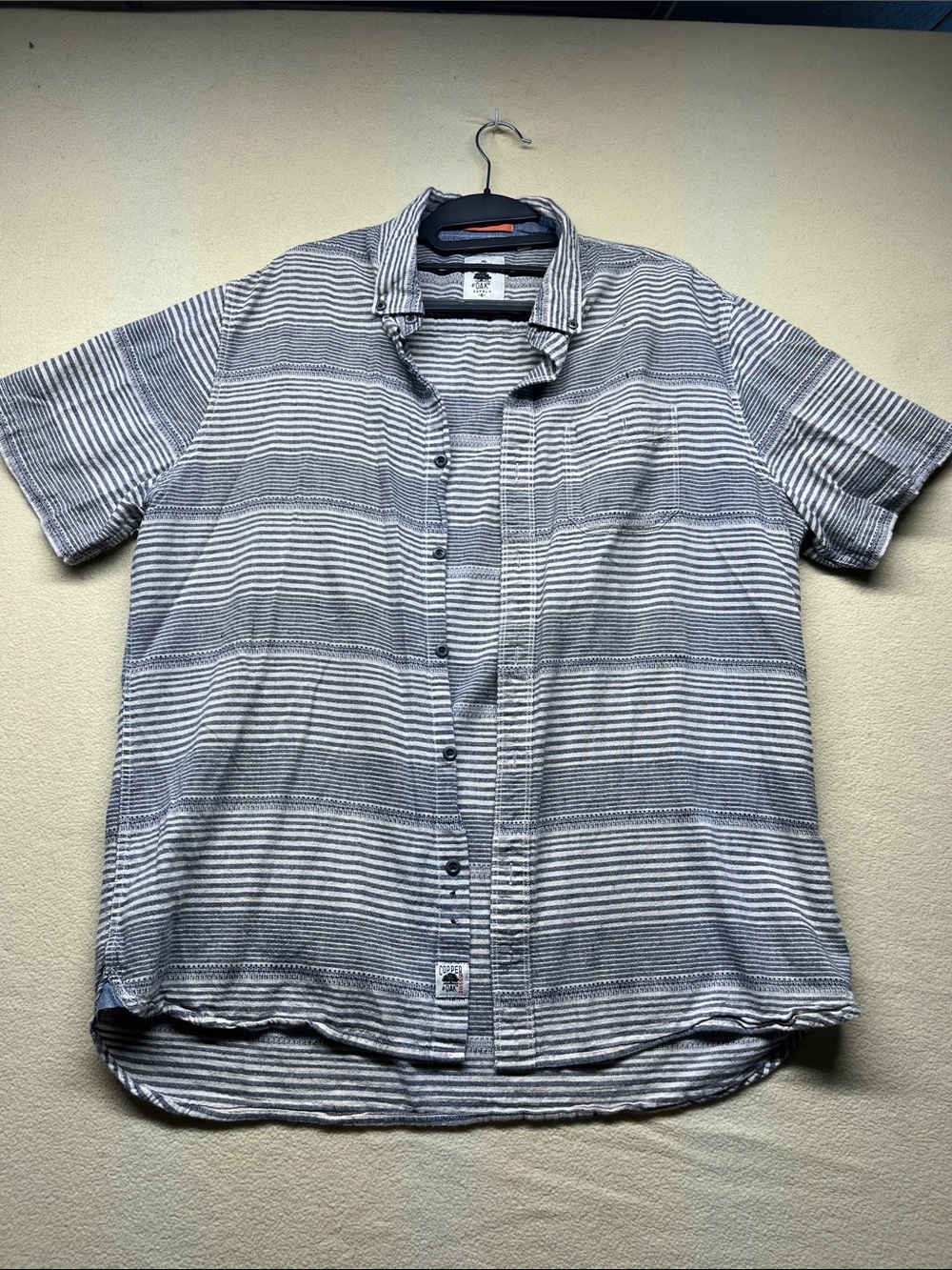 Men's Short-Sleeve Striped Button-Down Shirt - Gray/White